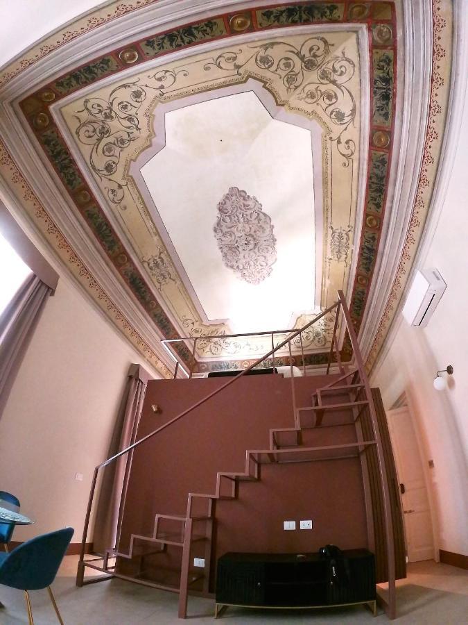 Palazzo Sul Corso-Charming Appartaments Brindisi Exterior photo