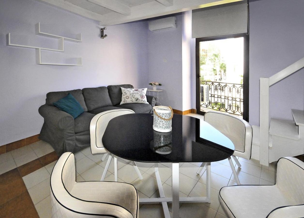 Palazzo Sul Corso-Charming Appartaments Brindisi Exterior photo